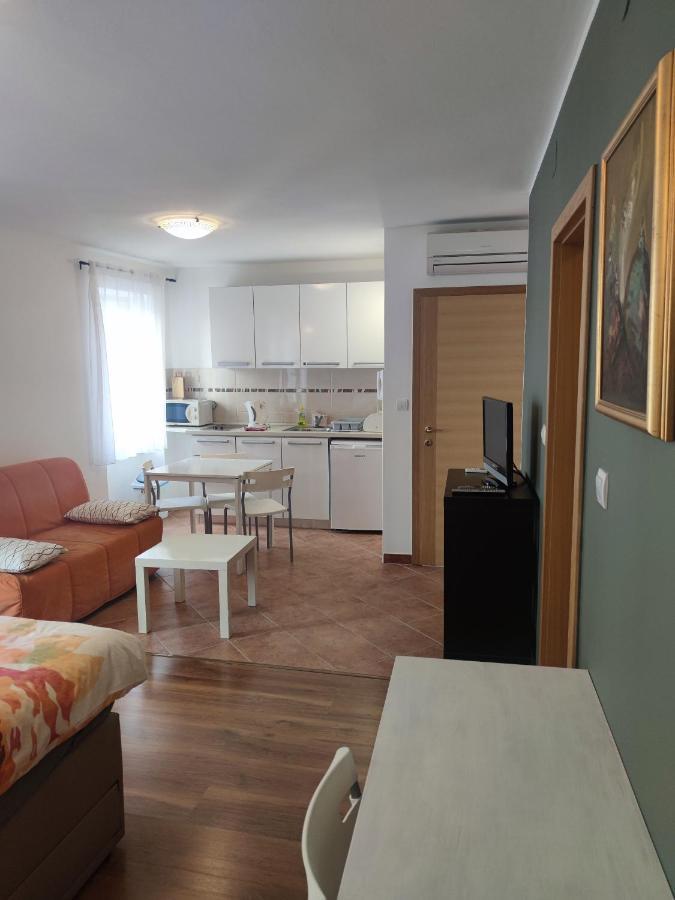 רוביני Apartment Casa Nova מראה חיצוני תמונה